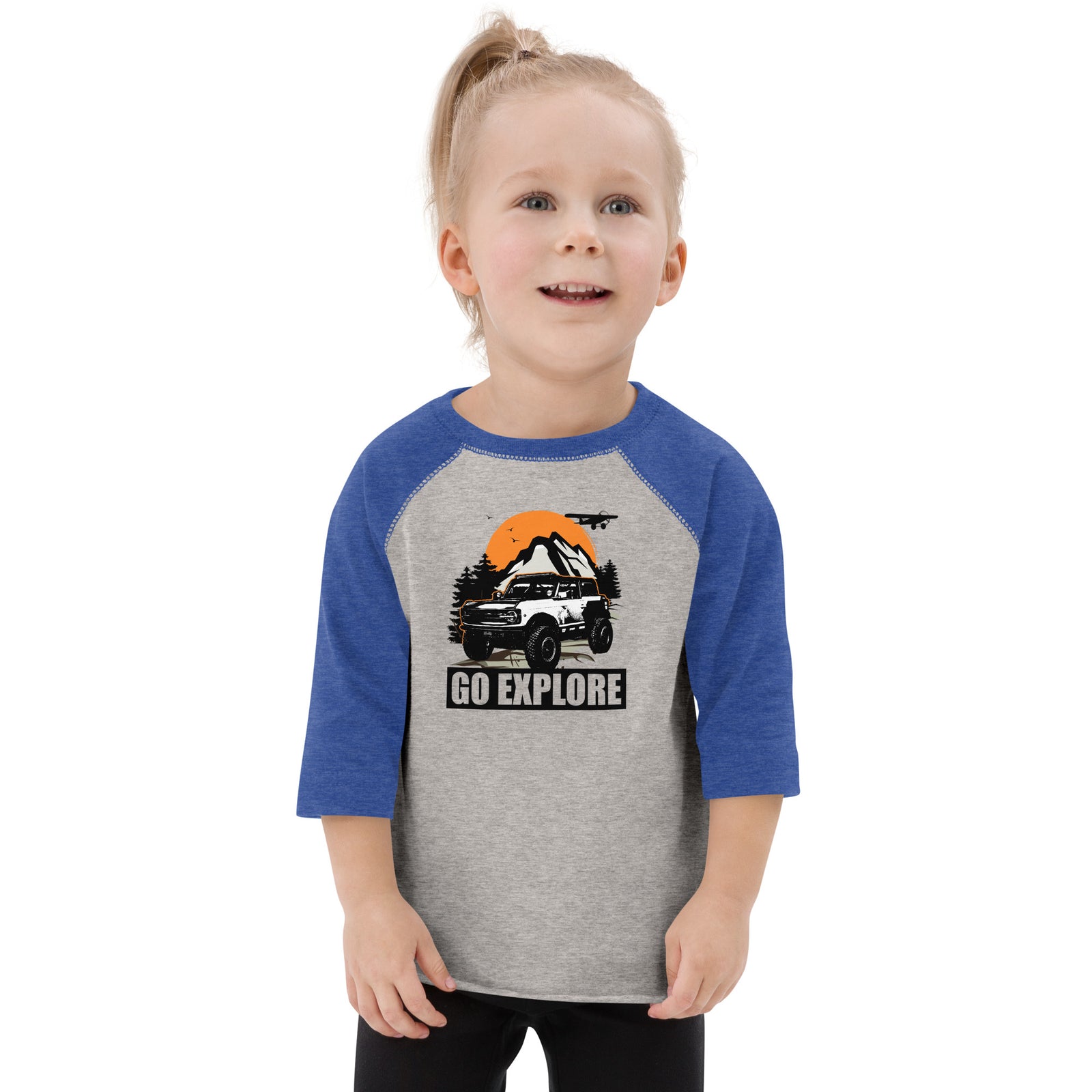 WHITE BRONCO SUNSET MOUNTAIN BASEBALL TEE